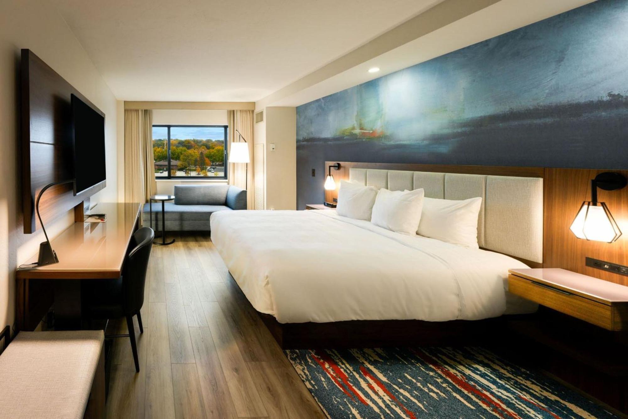 Oshkosh Marriott Waterfront Hotel & Convention Center Bagian luar foto