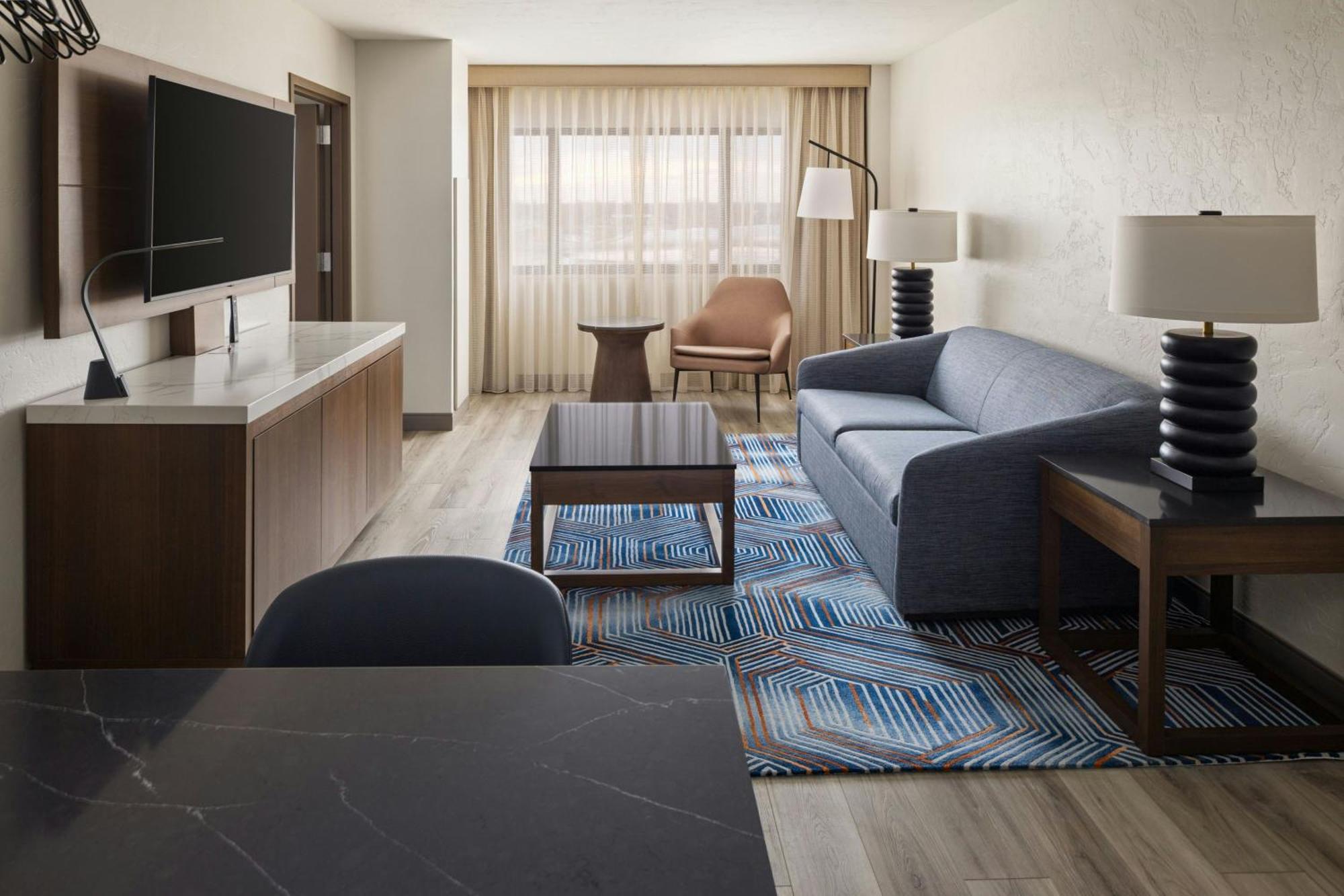 Oshkosh Marriott Waterfront Hotel & Convention Center Bagian luar foto