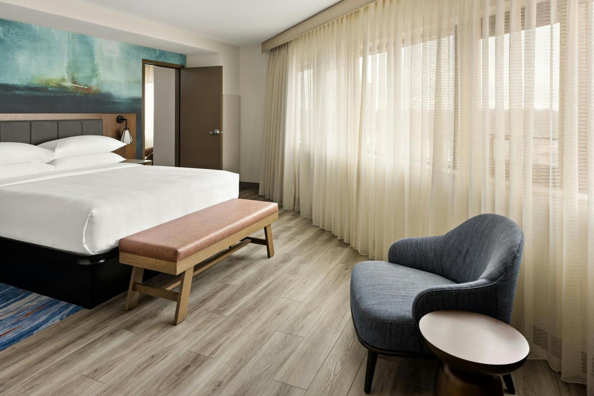 Oshkosh Marriott Waterfront Hotel & Convention Center Bagian luar foto